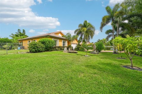 Villa ou maison à vendre à Miami, Floride: 4 chambres, 170.38 m2 № 2176462 - photo 4