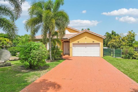 Villa ou maison à Miami, Floride 4 chambres, 170.38 m2 № 2176462
