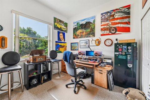 Villa ou maison à vendre à Miami, Floride: 4 chambres, 170.38 m2 № 2176462 - photo 28