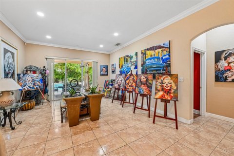Villa ou maison à vendre à Miami, Floride: 4 chambres, 170.38 m2 № 2176462 - photo 10