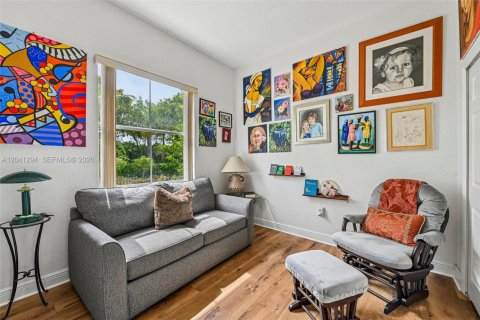 Villa ou maison à vendre à Miami, Floride: 4 chambres, 170.38 m2 № 2176462 - photo 30