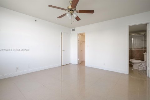 Condominio en alquiler en Davie, Florida, 2 dormitorios, 109.62 m2 № 2031695 - foto 5