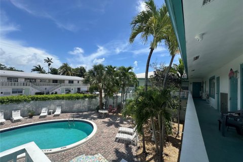 Apartamento en alquiler en Fort Lauderdale, Florida, 2 dormitorios № 1943766 - foto 27