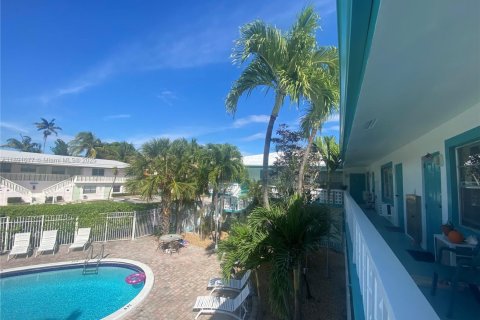 Apartamento en alquiler en Fort Lauderdale, Florida, 2 dormitorios № 1943766 - foto 28
