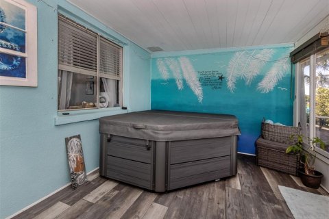 Condo in Englewood, Florida, 2 bedrooms  № 1519336 - photo 17