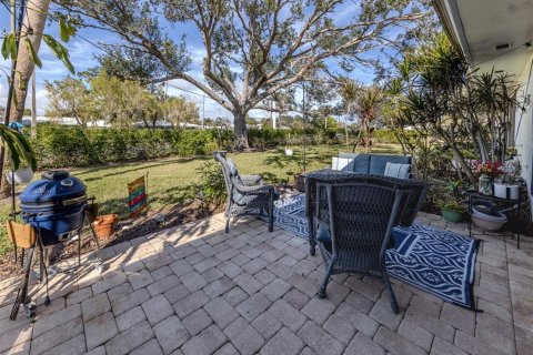 Condo in Englewood, Florida, 2 bedrooms  № 1519336 - photo 23
