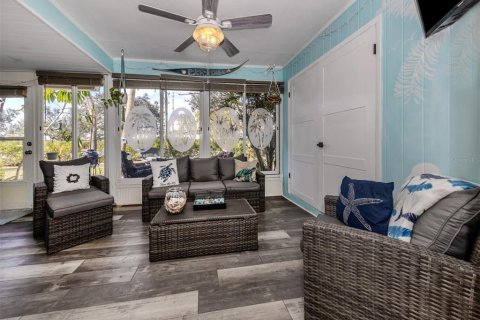 Condo in Englewood, Florida, 2 bedrooms  № 1519336 - photo 16
