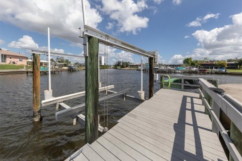 Condo in Englewood, Florida, 2 bedrooms  № 1519336 - photo 29