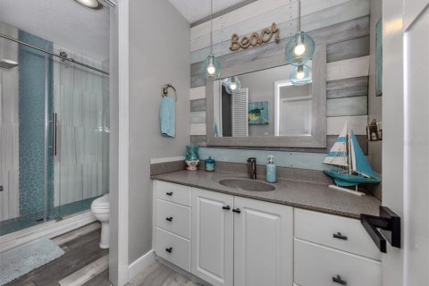 Condo in Englewood, Florida, 2 bedrooms  № 1519336 - photo 18