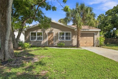 Appartement à Tampa, Floride 2 chambres, 130.43 m2 № 2389016