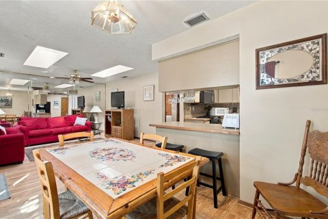 Appartement à louer à Tampa, Floride: 2 chambres, 130.43 m2 № 2389016 - photo 9