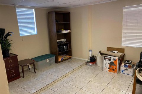 Propiedad comercial en alquiler en Orlando, Florida, 186.45 m2 № 1673855 - foto 10