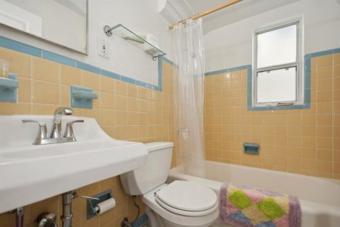 Villa ou maison à vendre à Saint Pete Beach, Floride: 5 chambres, 193.98 m2 № 2405280 - photo 25