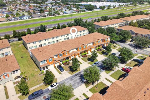 Townhouse in Kissimmee, Florida 4 bedrooms, 152.08 sq.m. № 2393610 - photo 25