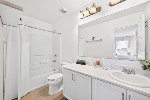 Townhouse in Kissimmee, Florida 4 bedrooms, 152.08 sq.m. № 2393610 - photo 16