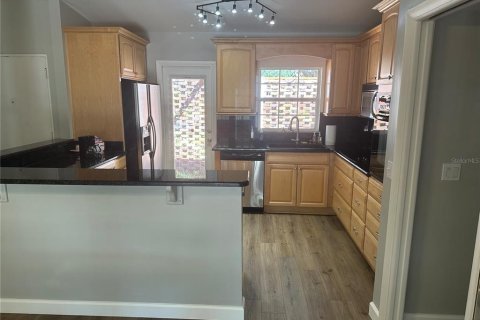 Casa en alquiler en Tampa, Florida, 3 dormitorios, 161.19 m2 № 1911613 - foto 3