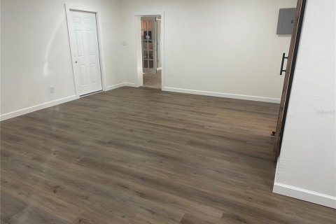 Casa en alquiler en Tampa, Florida, 3 dormitorios, 161.19 m2 № 1911613 - foto 27
