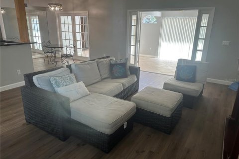 Casa en alquiler en Tampa, Florida, 3 dormitorios, 161.19 m2 № 1911613 - foto 18