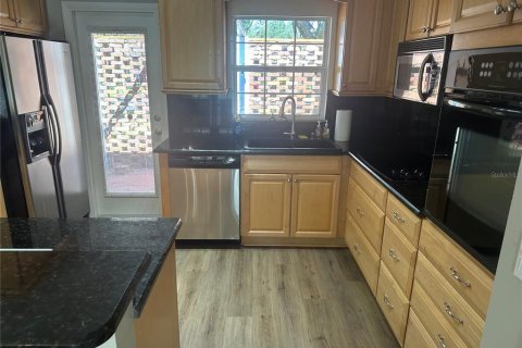 Casa en alquiler en Tampa, Florida, 3 dormitorios, 161.19 m2 № 1911613 - foto 19