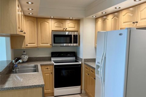 Condominio en venta en Clearwater, Florida, 2 dormitorios, 115.2 m2 № 1751599 - foto 3