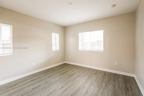 Villa ou maison à louer à Homestead, Floride: 3 chambres, 128.76 m2 № 2168609 - photo 11