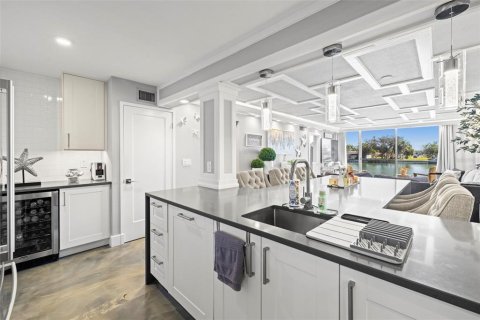 Condo in South Pasadena, Florida, 2 bedrooms  № 1883625 - photo 2