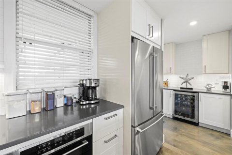 Condo in South Pasadena, Florida, 2 bedrooms  № 1883625 - photo 5