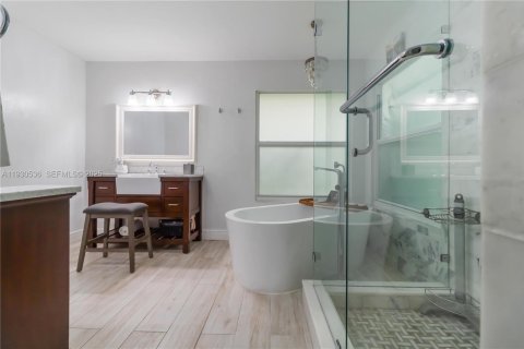 Casa en venta en Delray Beach, Florida, 4 dormitorios, 211.72 m2 № 1989319 - foto 22