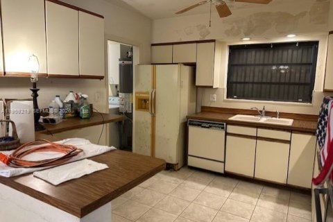 Купить виллу или дом в Катлер-Бей, Флорида 3 спальни, 122.63м2, № 2020241 - фото 12