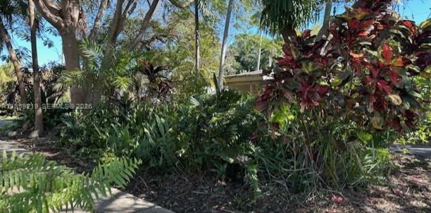 Дом в Катлер-Бей, Флорида 3 спальни, 122.63м2 № 2020241