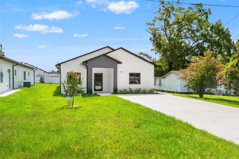 Casa en venta en Apopka, Florida, 4 dormitorios, 178.74 m2 № 2219626 - foto 2