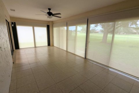 House in Winter Haven, Florida 3 bedrooms, 185.62 sq.m. № 1831591 - photo 12
