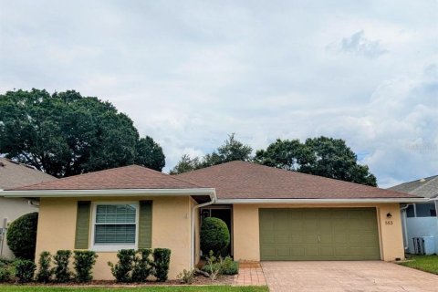 House in Winter Haven, Florida 3 bedrooms, 185.62 sq.m. № 1831591 - photo 1