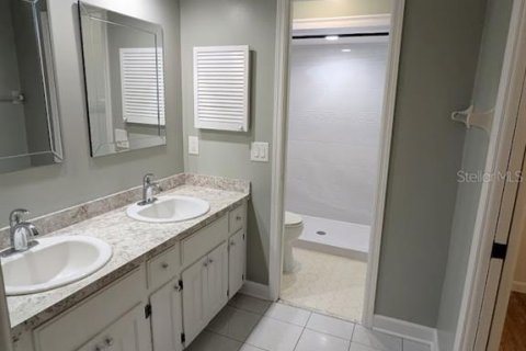 House in Winter Haven, Florida 3 bedrooms, 185.62 sq.m. № 1831591 - photo 8