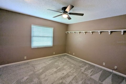 House in Winter Haven, Florida 3 bedrooms, 185.62 sq.m. № 1831591 - photo 10