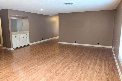 House in Winter Haven, Florida 3 bedrooms, 185.62 sq.m. № 1831591 - photo 5