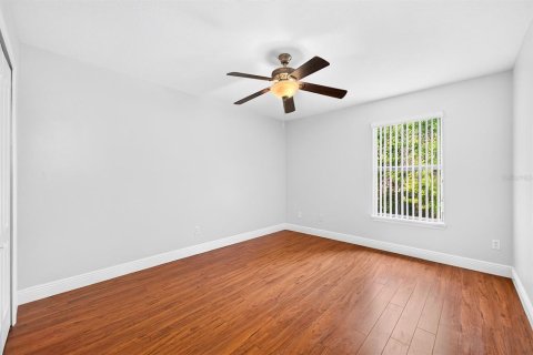 House in Orlando, Florida 4 bedrooms, 256.87 sq.m. № 2151938 - photo 18