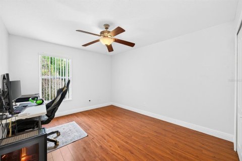 House in Orlando, Florida 4 bedrooms, 256.87 sq.m. № 2151938 - photo 22