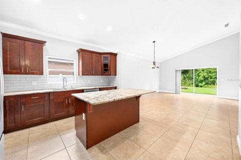 House in Orlando, Florida 4 bedrooms, 256.87 sq.m. № 2151938 - photo 6