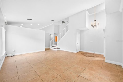 House in Orlando, Florida 4 bedrooms, 256.87 sq.m. № 2151938 - photo 12