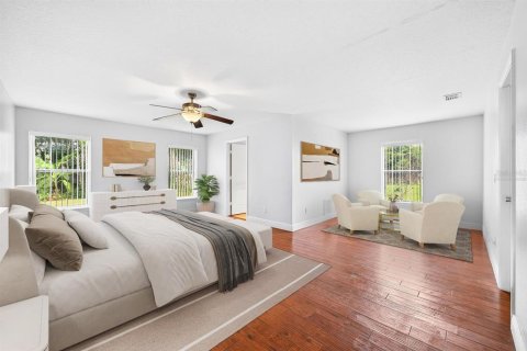 House in Orlando, Florida 4 bedrooms, 256.87 sq.m. № 2151938 - photo 9