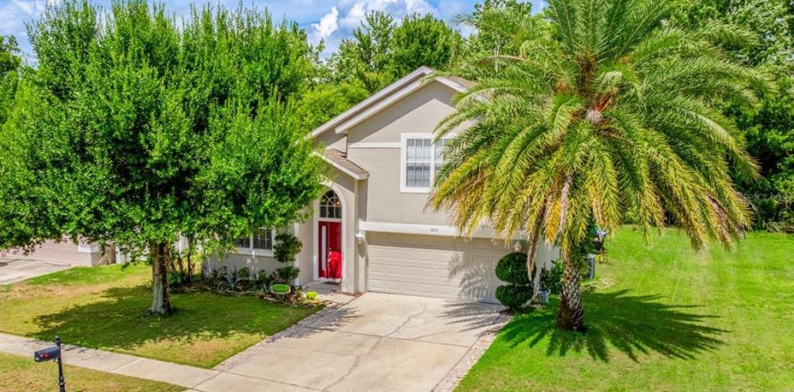 House in Orlando, Florida 4 bedrooms, 256.87 sq.m. № 2151938