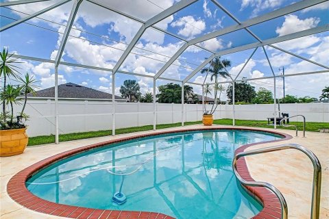 Villa ou maison à louer à Cape Coral, Floride: 3 chambres, 113.9 m2 № 1840053 - photo 9
