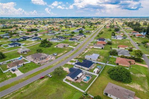 Villa ou maison à louer à Cape Coral, Floride: 3 chambres, 113.9 m2 № 1840053 - photo 13