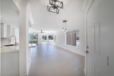 Copropriété à louer à Boynton Beach, Floride: 2 chambres, 94.67 m2 № 2254575 - photo 10
