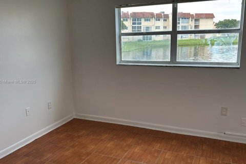 Condominio en venta en Sunrise, Florida, 2 dormitorios, 78.97 m2 № 1942389 - foto 10