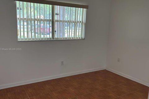 Condominio en venta en Sunrise, Florida, 2 dormitorios, 78.97 m2 № 1942389 - foto 12