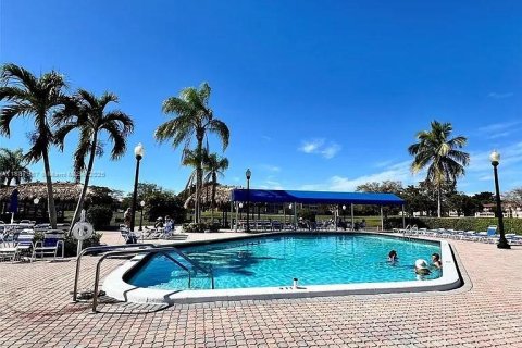 Condominio en venta en Sunrise, Florida, 2 dormitorios, 78.97 m2 № 1942389 - foto 30