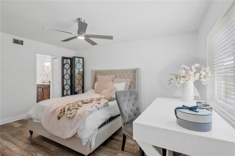Casa en venta en Wesley Chapel, Florida, 3 dormitorios, 167.69 m2 № 2099962 - foto 14