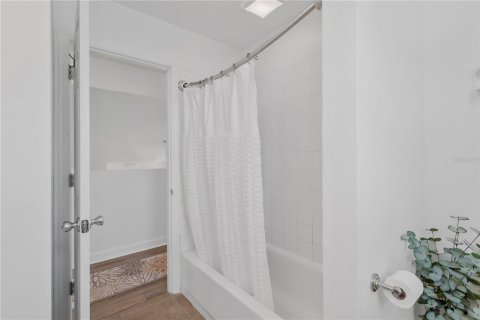 Casa en venta en Wesley Chapel, Florida, 3 dormitorios, 167.69 m2 № 2099962 - foto 21